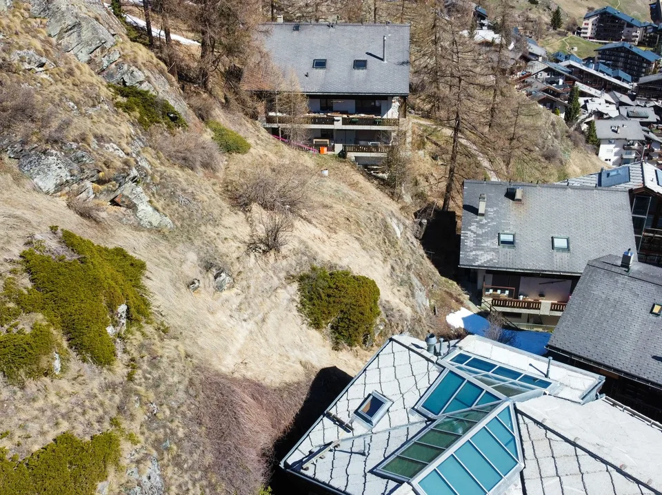 Sonnige Bauparzelle mit Bergsicht in Zermatt – Foto 9 von 11