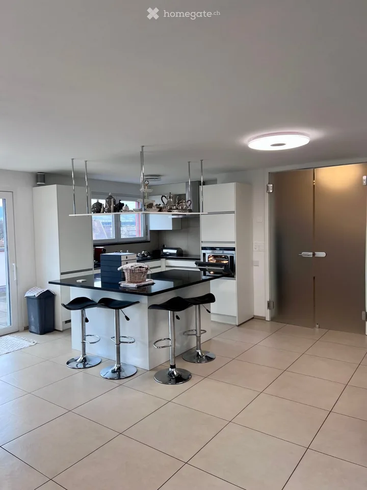 Moderne und helle Dachgeschosswohnung