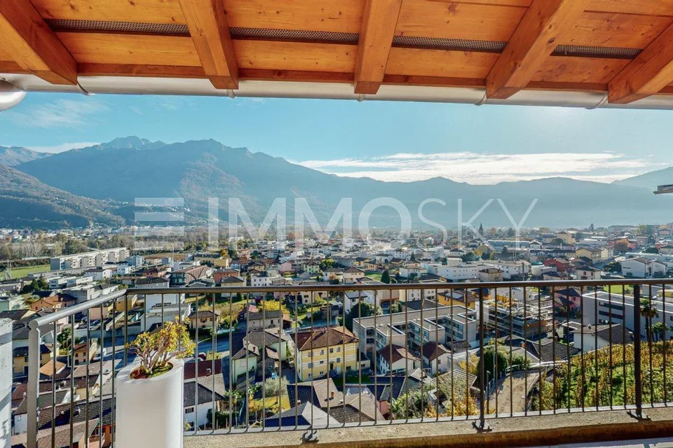 Vista imprendibile, grandi spazi, in zona soleggiata