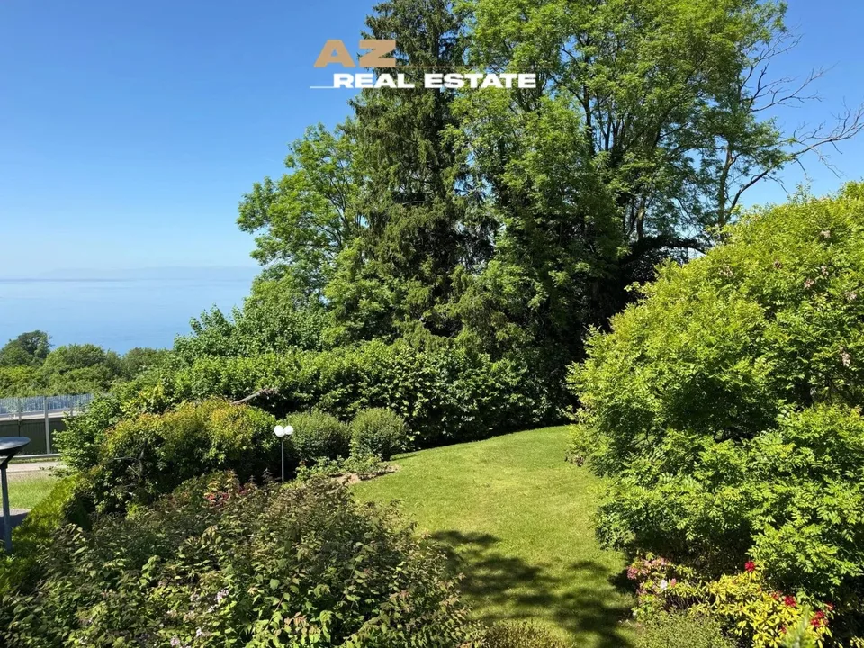 LA CROIX-SUR-LUTRY, Posizione Eccezionale e Ambita