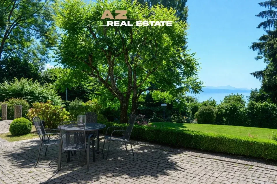 LA CROIX-SUR-LUTRY, Posizione Eccezionale e Ambita