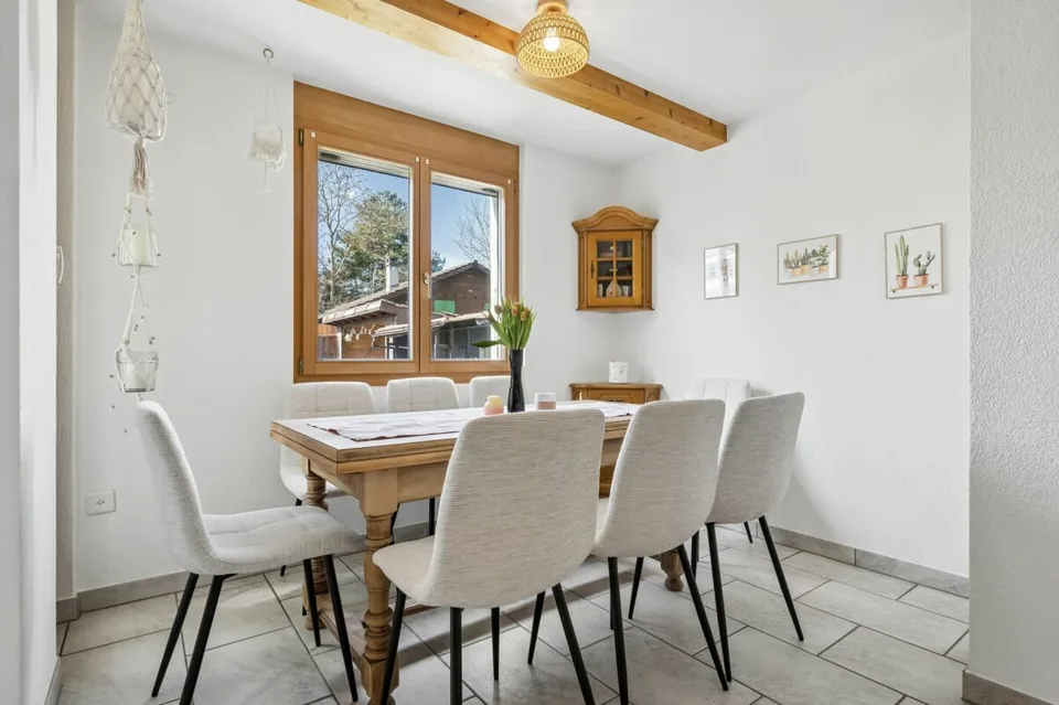 Idyllisches 4.5-Zimmer-Einfamilienhaus nahe dem Neuenburgersee
