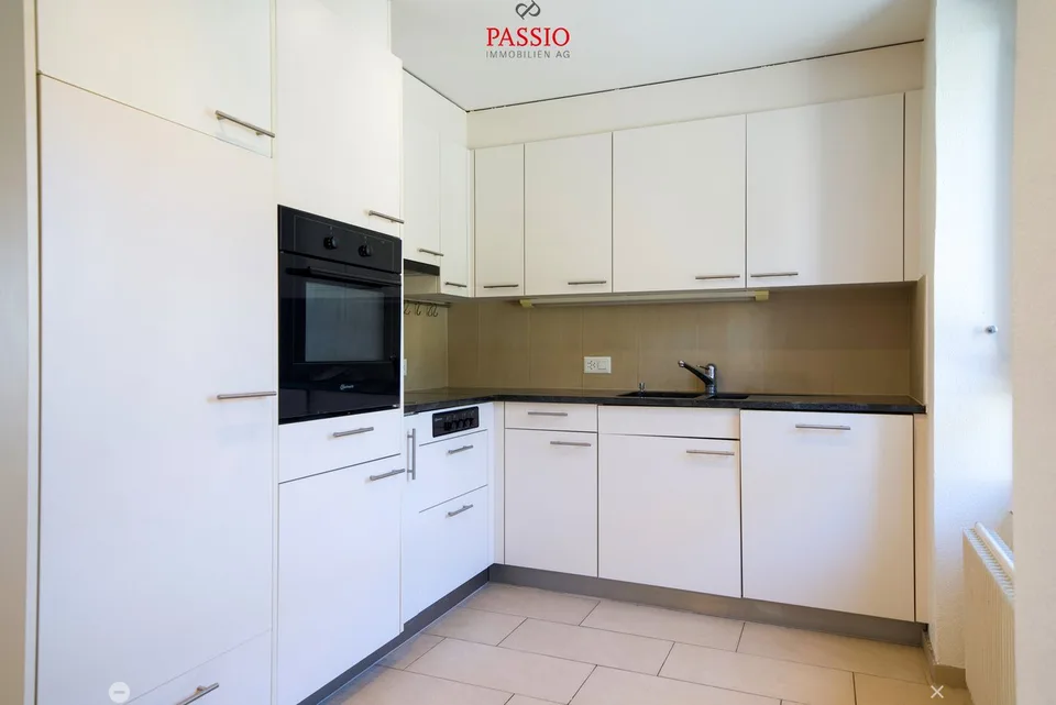 Maison multifamiliale unique avec 3 unités d'habitation et vue de rêve