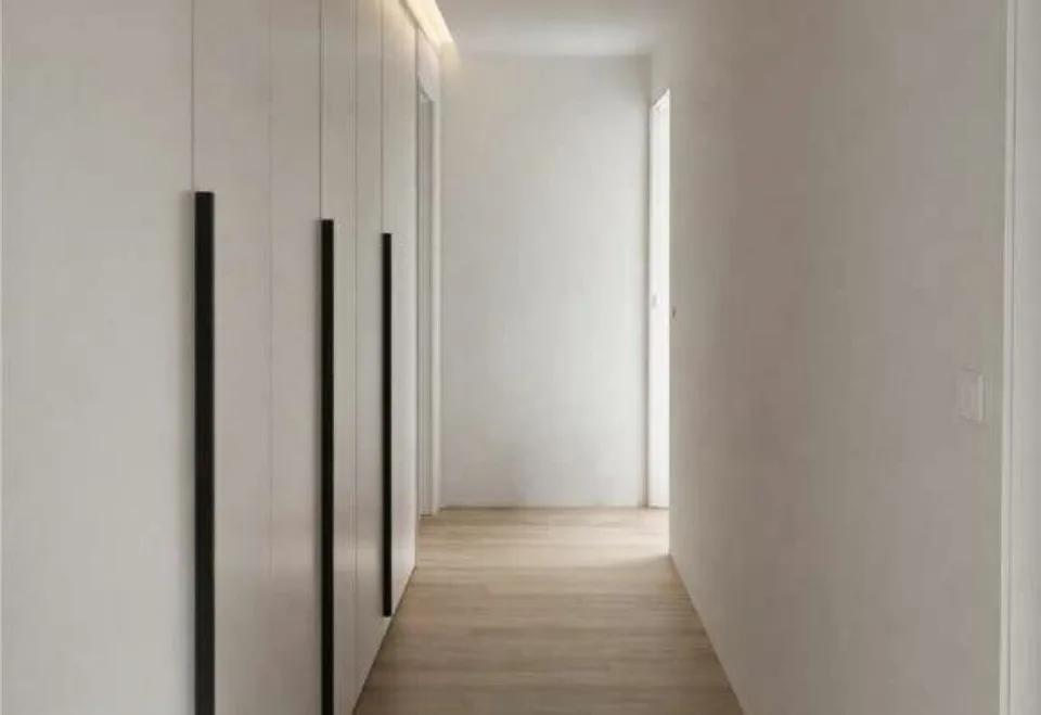 LUGANO-LORETO · RESIDENZA CASSARINETTA · 5,5 LOCALE MIT PRIVATGARTEN – Foto 7 von 8