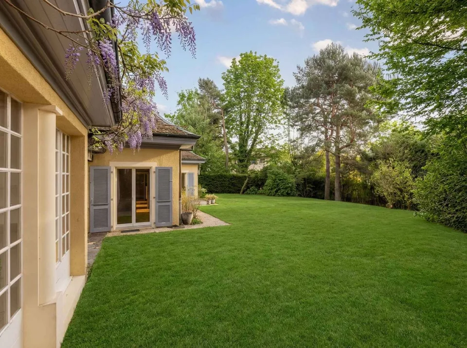 Lausanne: Casa familiare ristrutturata con giardino d'eccezione
