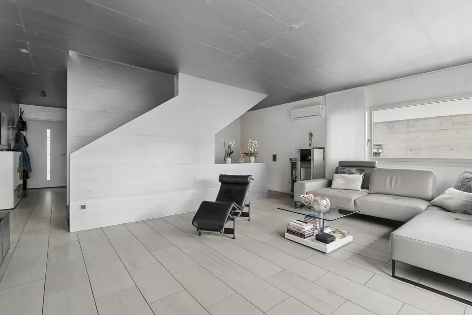 Moderna elegante villa in posizione centrale ad Ascona