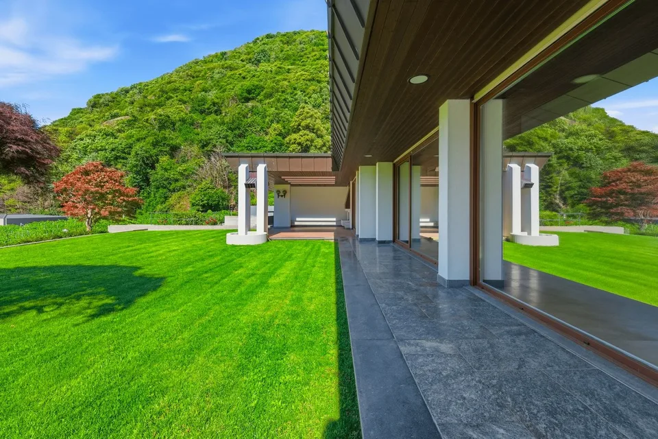 Exklusive Villa mit Pool an privilegierter Lage
