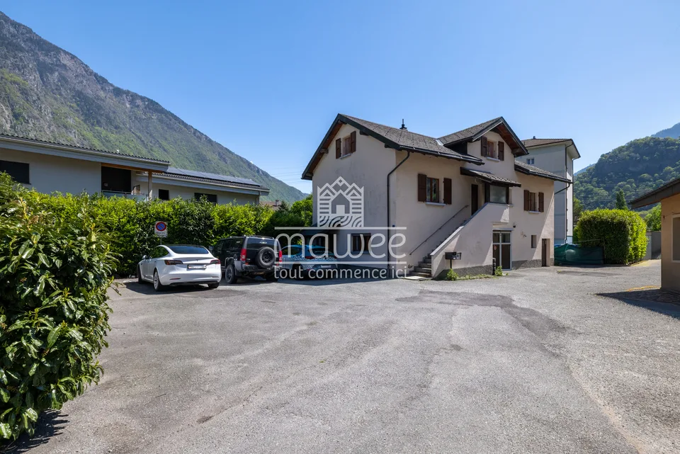 Raro sul mercato - Villa con studio e grande potenziale!