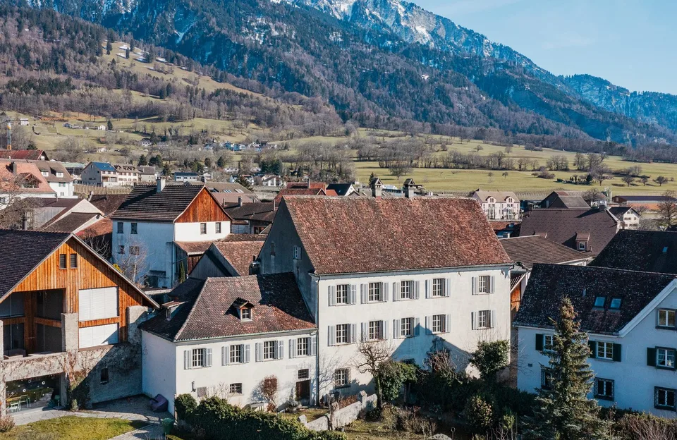 Historisches Anwesen im Stadtkern von Maienfeld