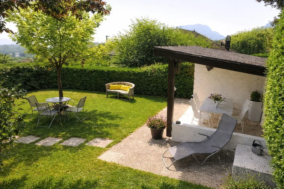 Auvernier (Milvignes) - Prächtige Einfamilienvilla mit Seeblick und Alpenblick