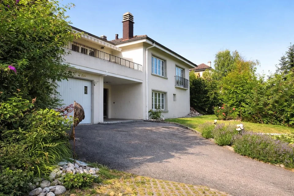Auvernier (Milvignes) - Magnifique villa individuelle avec dégagement lac et Alpes