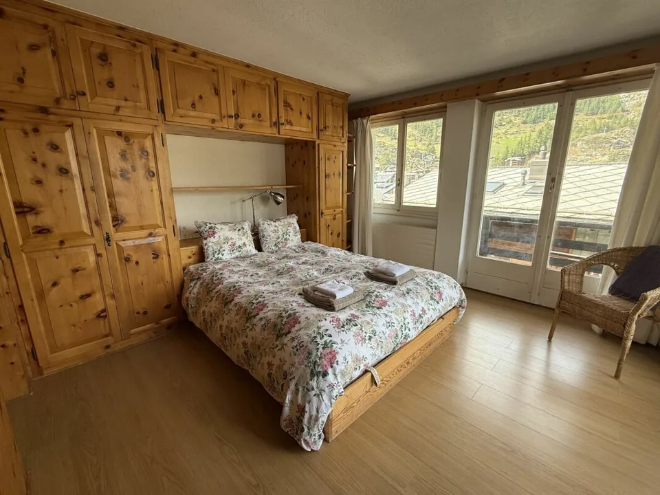 Traumhafte Gelegenheit 6.5 Zimmer Duplex auf 200 m² mit Matterhornblick! -PREISREDUZIERUNG- – Foto 11 von 24