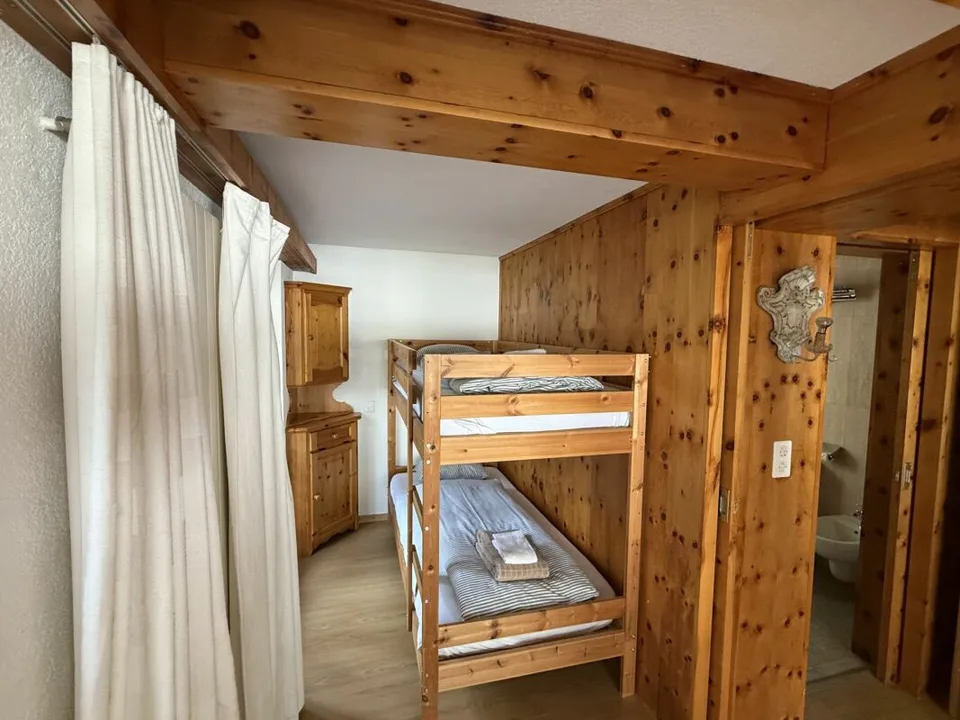 Traumhafte Gelegenheit 6.5 Zimmer Duplex auf 200 m² mit Matterhornblick! -PREISREDUZIERUNG- – Foto 13 von 24