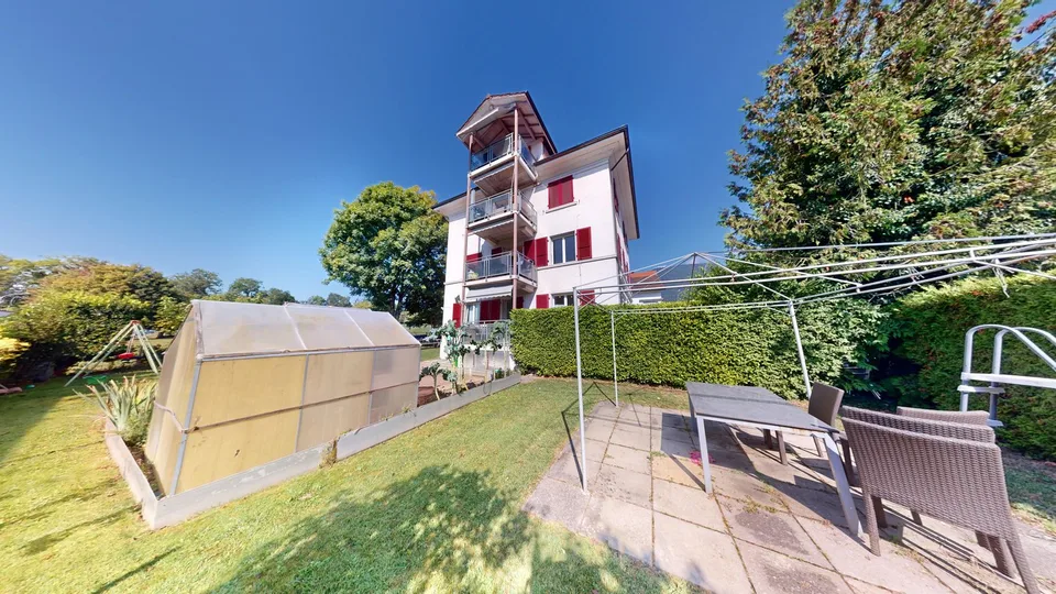 Casa multifamiliare centrale con grande giardino – foto 14 di 14