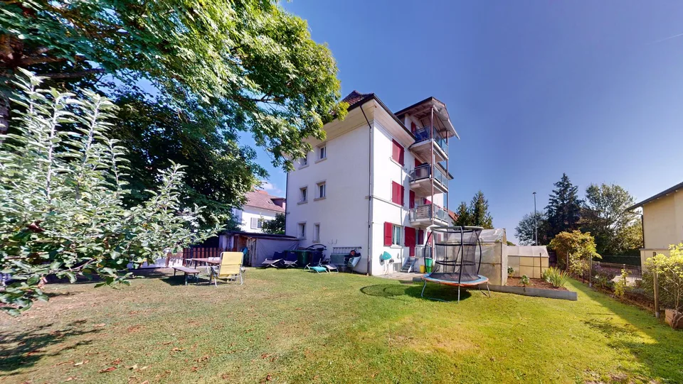 Casa multifamiliare centrale con grande giardino – foto 13 di 14