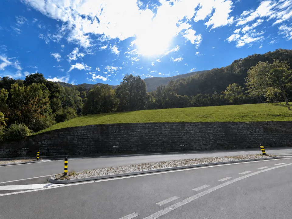 TERRENO EDIFICABILE CON LICENZA APPROVATA