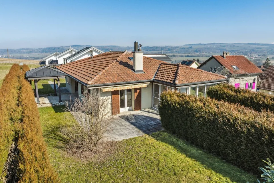 Villa individuelle de plain-pied avec beau potentiel de surélévation !
