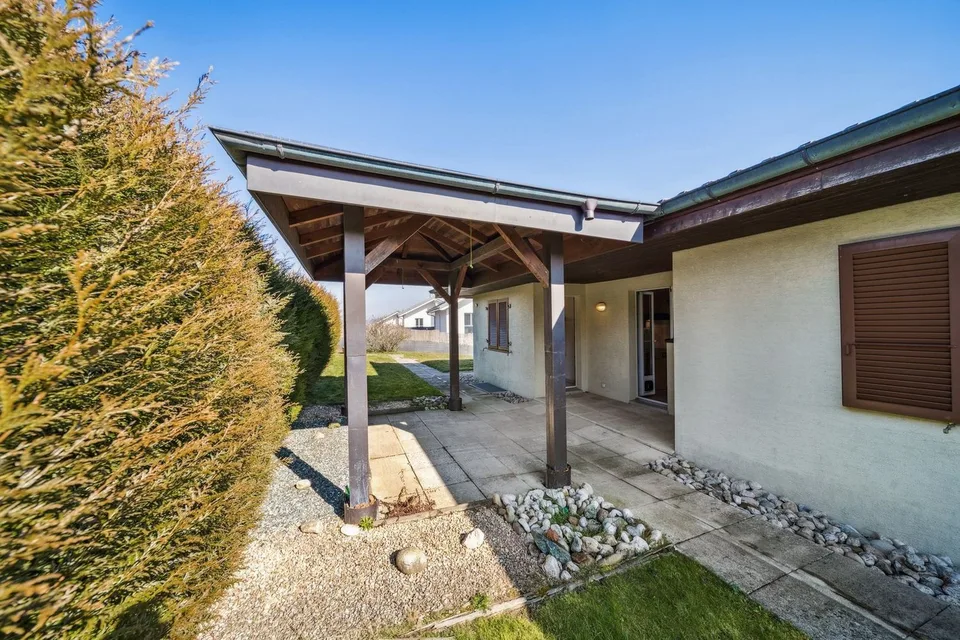 Villa indipendente a piano terra con grande potenziale di sopraelevazione! – foto 21 di 26
