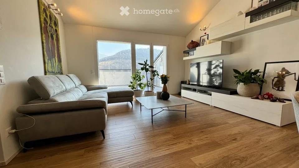 Dachgeschoss mit Terrasse und Panoramablick neu!