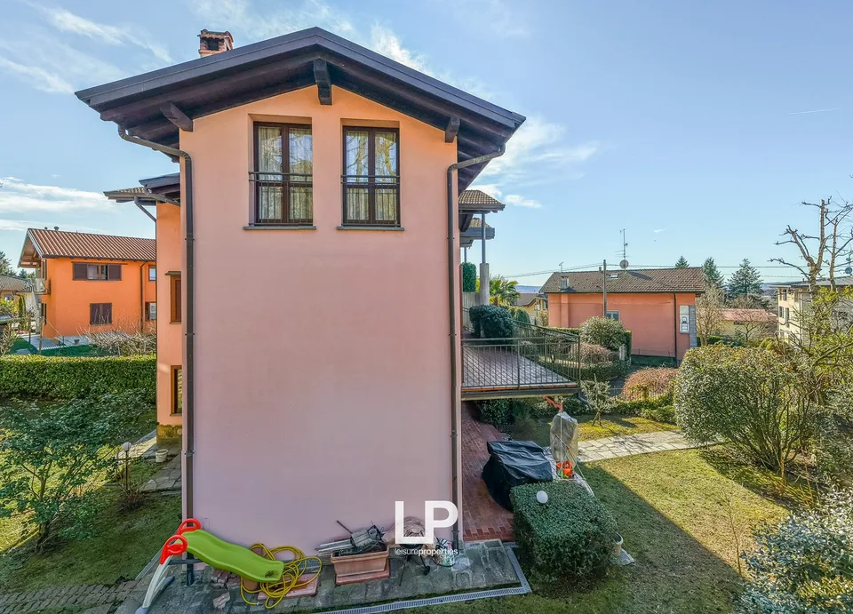 Semi-Detached House Casciago