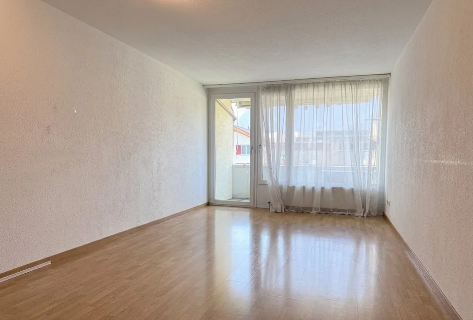 Appartamento di 3,5 locali elegante in una zona tranquilla di Gwatt (Thun)