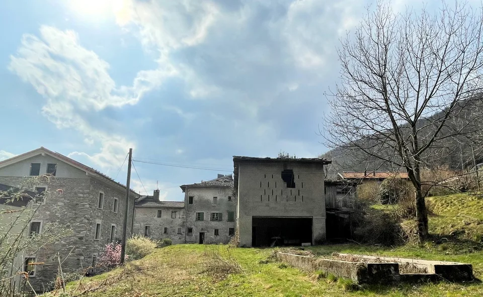 Terreno edificabile di 1300 mq immerso nella natura