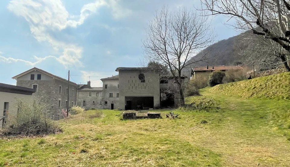 Terreno edificabile di 1300 mq immerso nella natura
