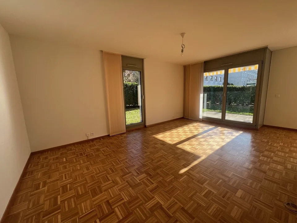 Appartamento di quattro locali con terrazza e giardino
