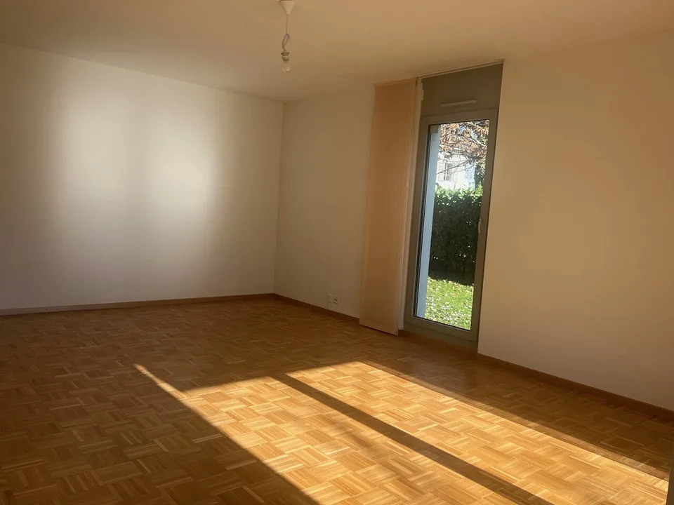 Appartamento di quattro locali con terrazza e giardino