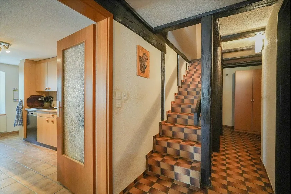 Nessun problema di spazio! Casa abitativa accogliente con enorme parte economica – foto 8 di 13