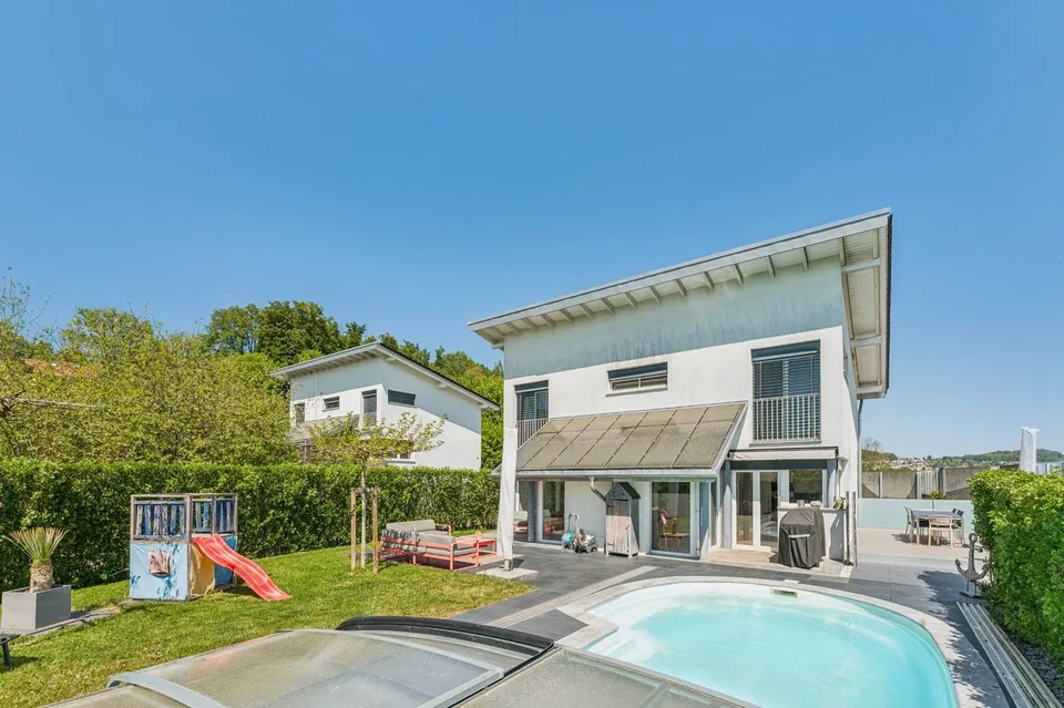 Bellissima casa con appartamento in affitto e piscina