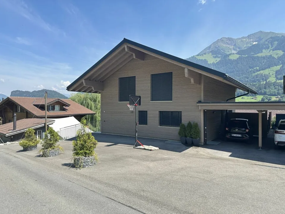 5½-Zimmer-Einfamilienhaus mit Top Ausbau an wunderbar Lage