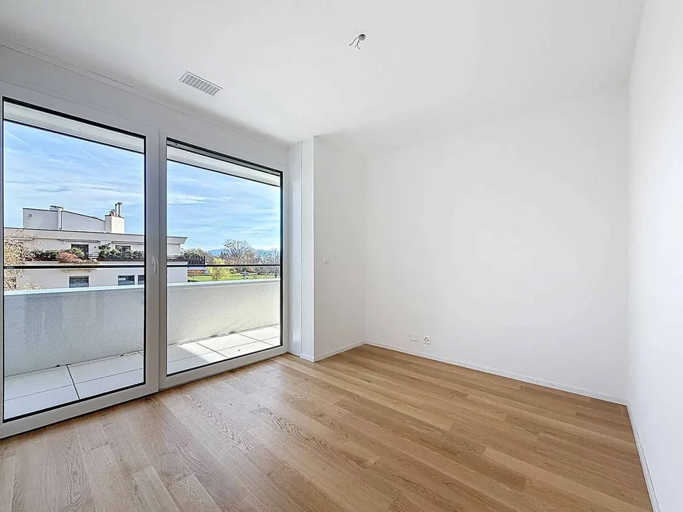 Luxuriöse 4.5-Zimmer-Eckwohnung mit Terrasse