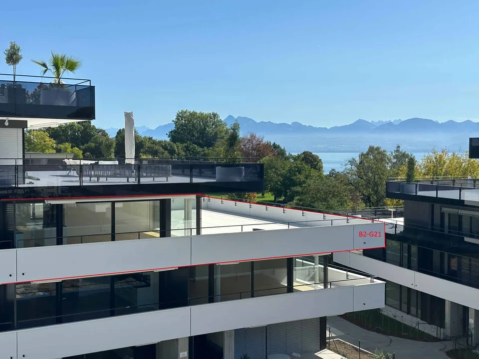 Luxueux 4.5 pièces d'angle avec terrasse