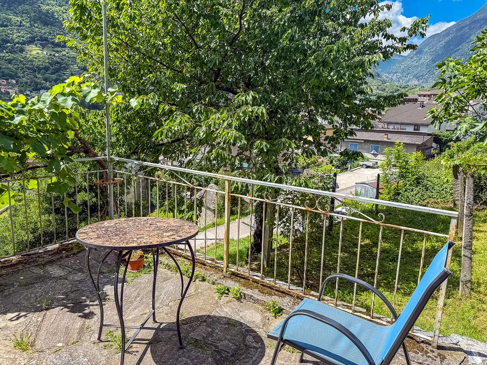 Grande Casa Bifamiliare di 9 locali da rinnovare, con terreno edificabile – photo 20 sur 26