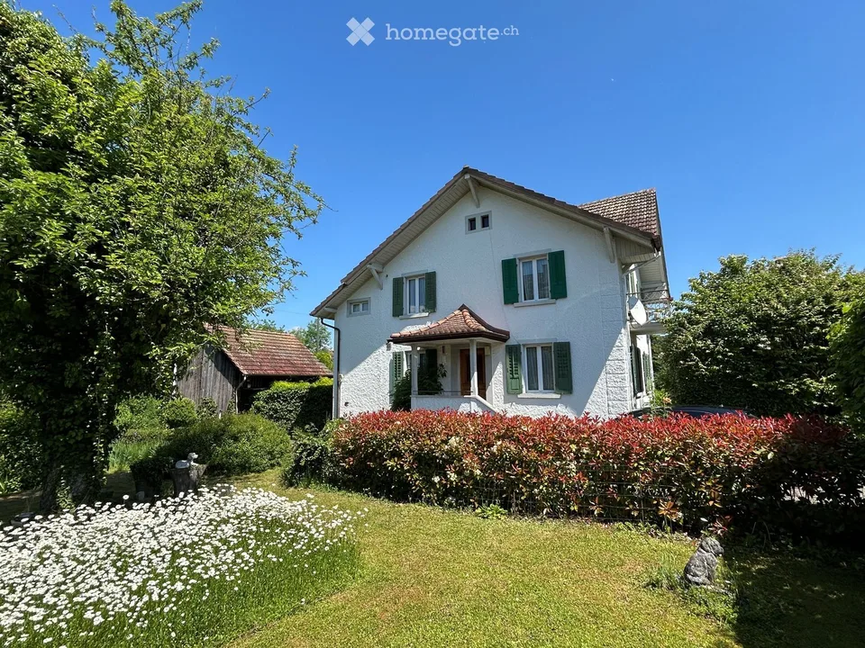 Wohnhaus in Frick mit 1548 m² Grundstück