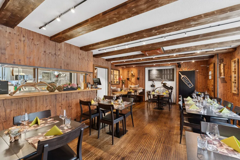Gemsli - Alpenthai:  Restaurant mit Wohnung in Altstätten