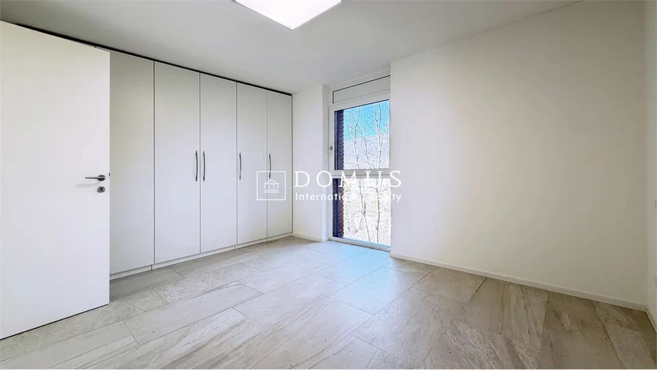 Helles 3.5-Zimmer-Wohnung mit Hobbyraum 40 m² und 2 Autostellen