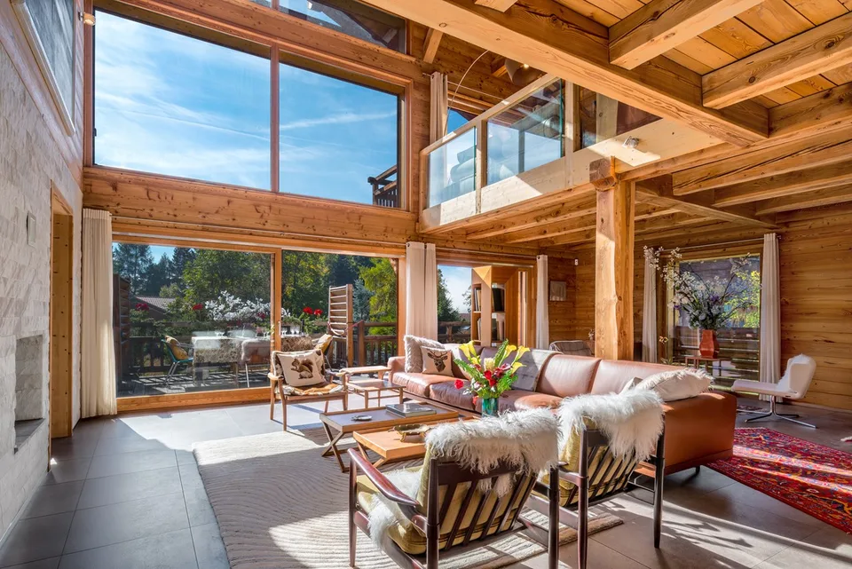Ein Chalet Bayrou zum Verkauf in der Region Villars-sur-Ollon - Die Kunst der alpinen Bauweise von Megève bis Crans-Montana