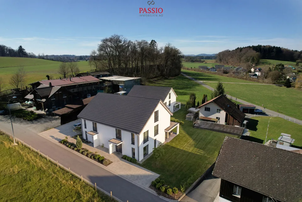 Nuova costruzione con possibilità di personalizzazione: Casa a schiera moderna di 6,5 locali