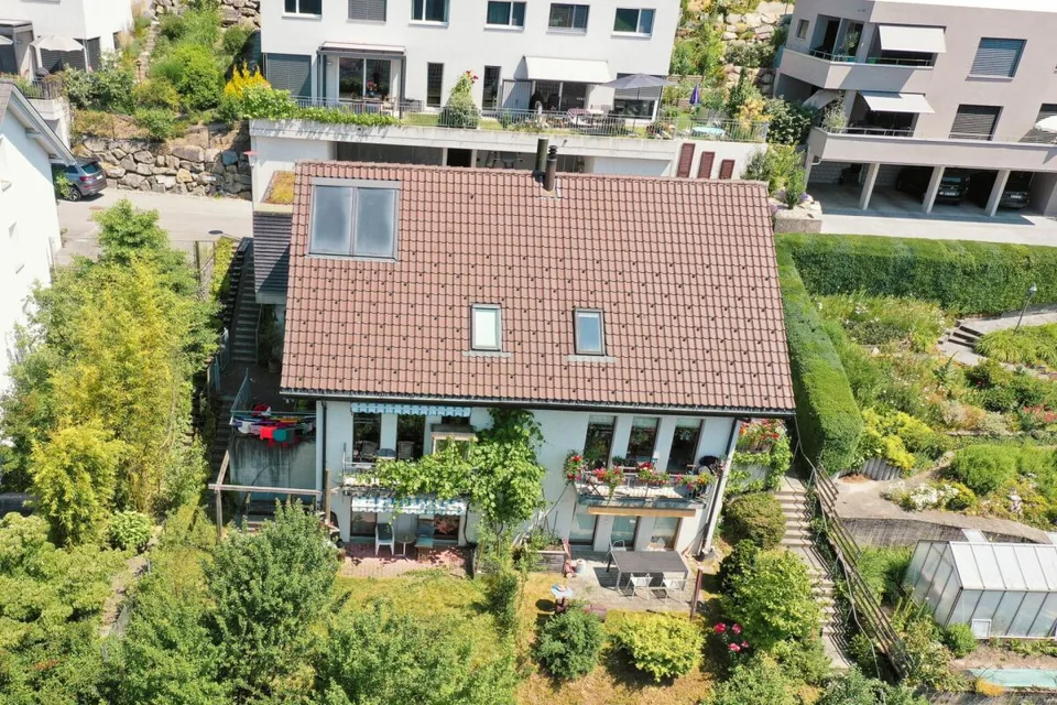 Sonniges Reiheneinfamilienhaus mit Bergblick