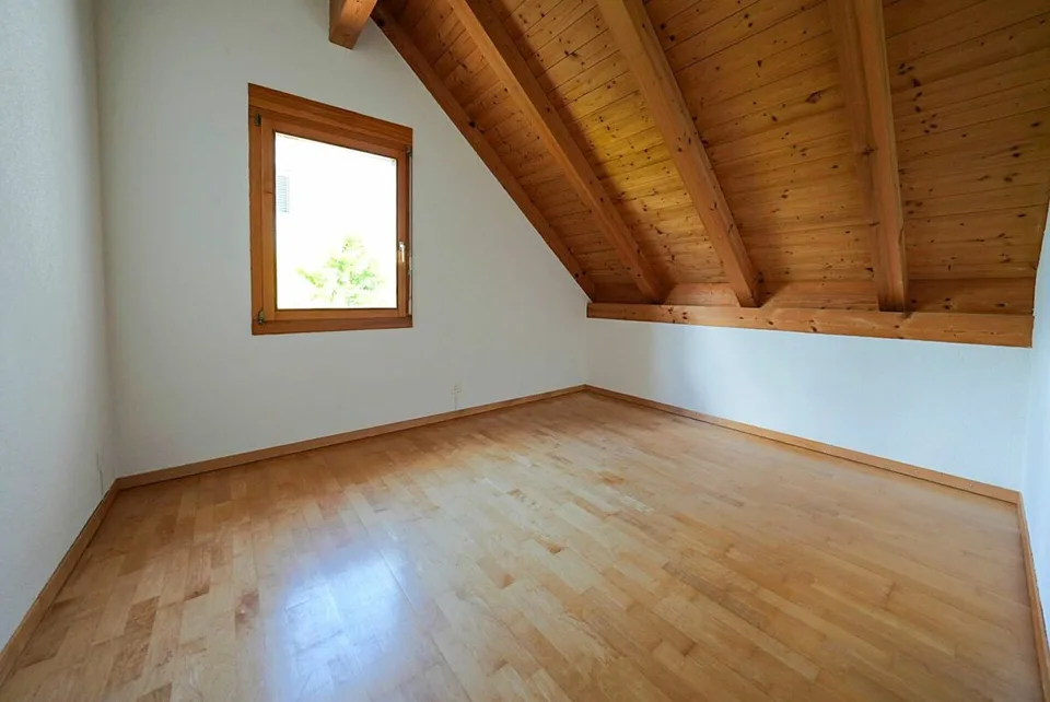 Casa a schiera soleggiata con vista sulla montagna – foto 8 di 10
