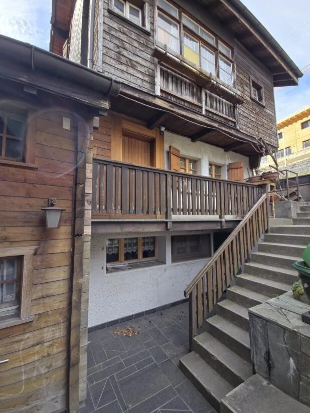 4.5-room apartment with rustic charm – photo 10 of 11