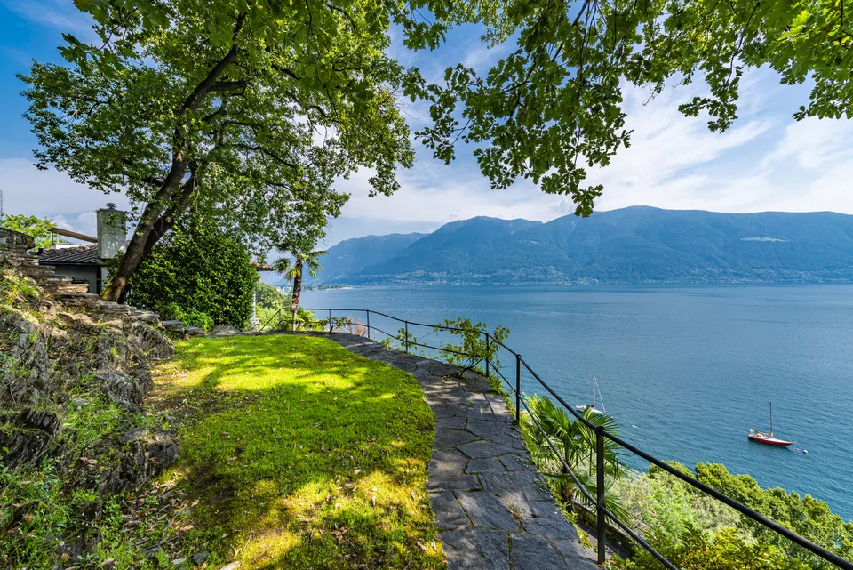 Villa "al Finestrone" nel villaggio svizzero del 2025