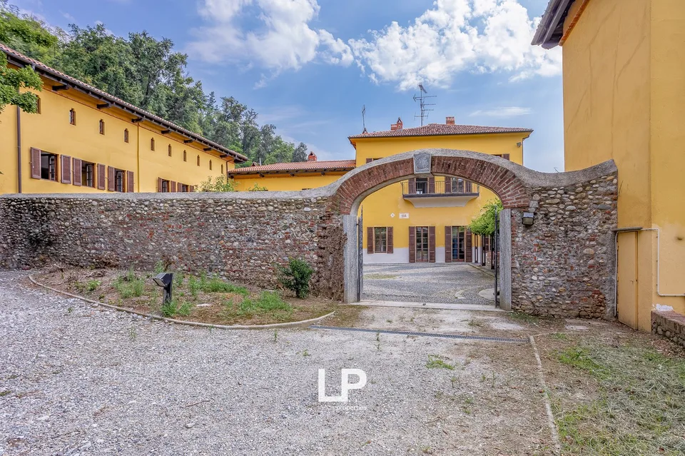 Single-family house Pombia – photo 16 of 30