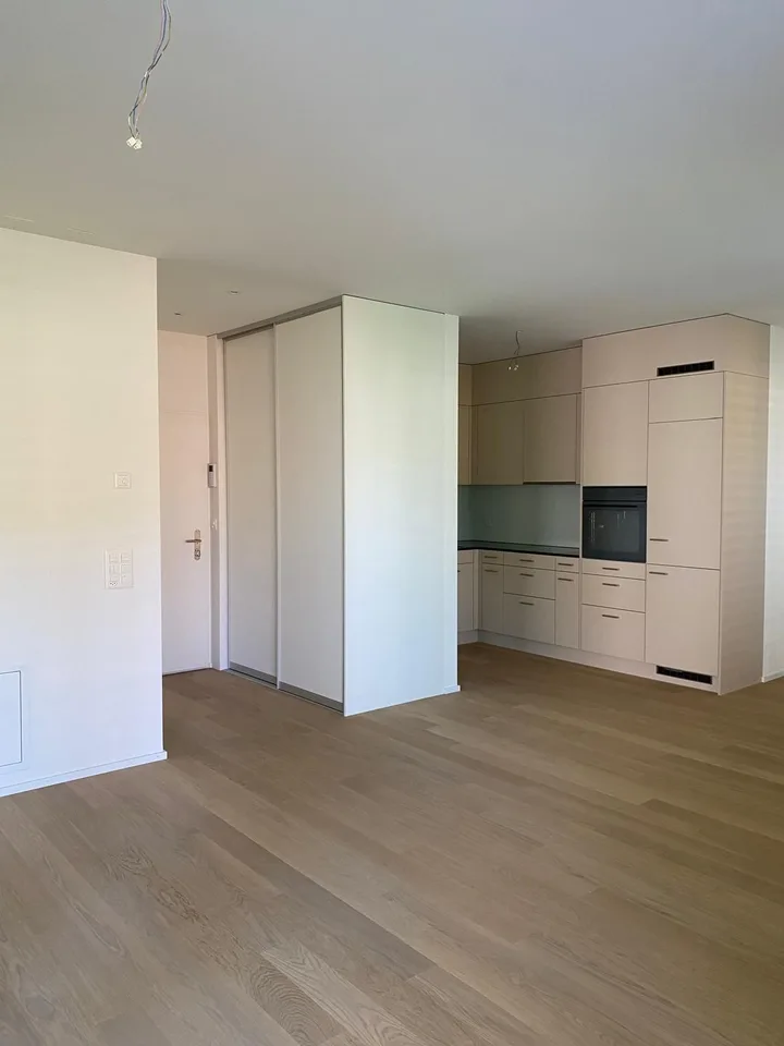 Exclusive living in owner-occupied quality - 2.5 room new apartment in Zürich-Seebach