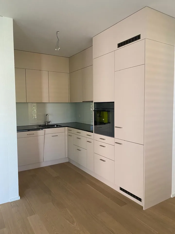 Exclusive living in owner-occupied quality - 2.5 room new apartment in Zürich-Seebach
