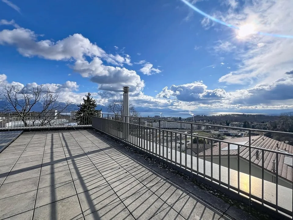 Appartamento magnifico con terrazza a 360 gradi e terrazza sul tetto