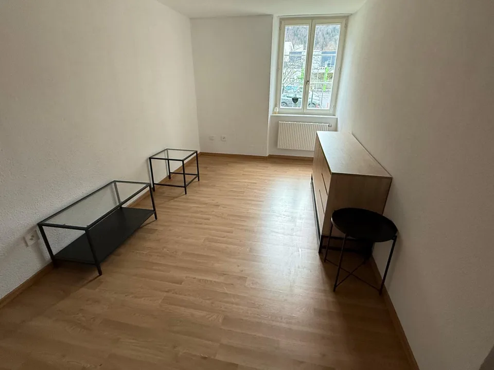 Delizioso appartamento arredato di 2 locali in posizione tranquilla a Moutier