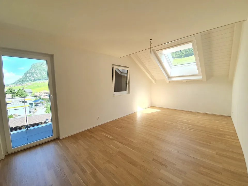 BENE ECCEZIONALE! MERAVIGLIOSO APPARTAMENTO DUPLEX DI 8.5 LOCALI